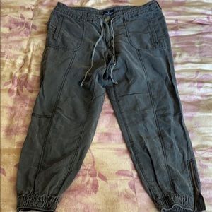 American eagle joggers